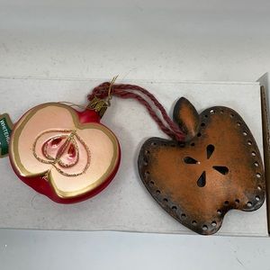 ❤️5/$25 Set of 2 Apple Christmas Ornaments
